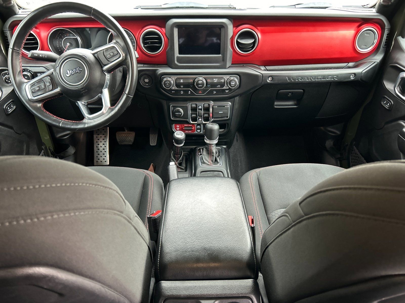 Used 2021 Jeep Wrangler Unlimited Rubicon w/ Steel Bumper Group image 13