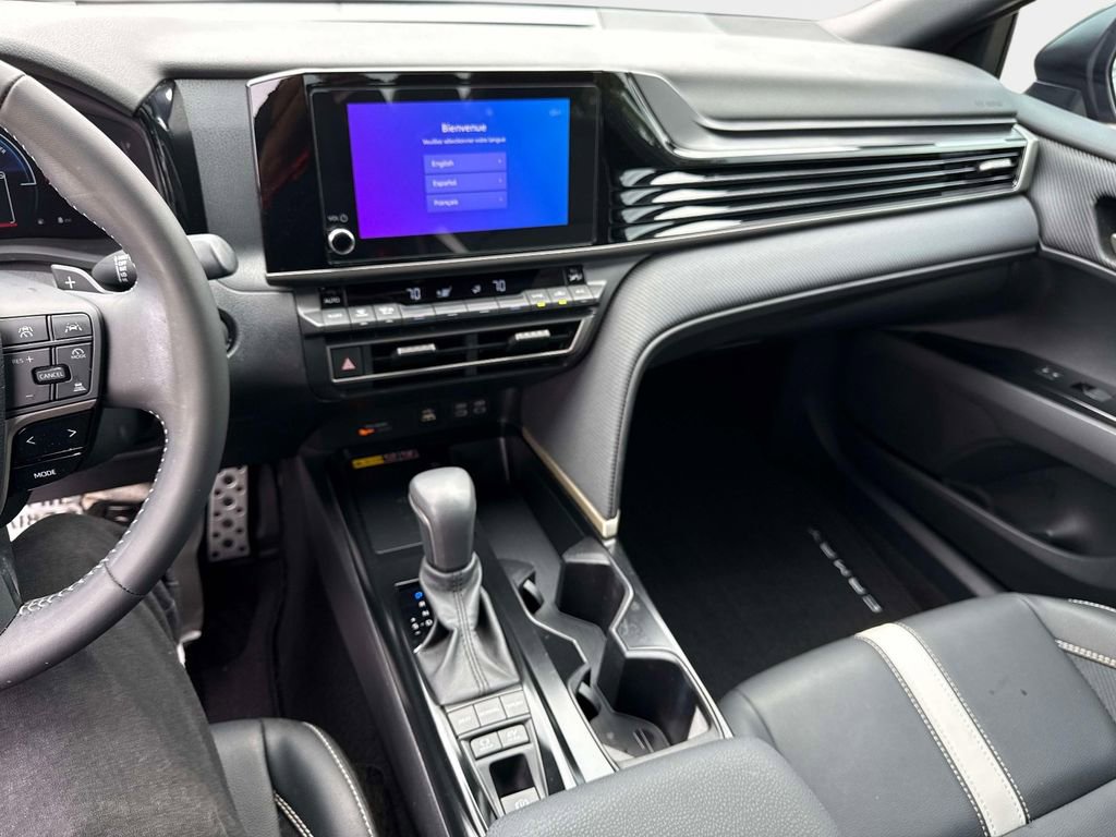 Used 2025 Toyota Camry SE w/ Convenience Package FWD image 19