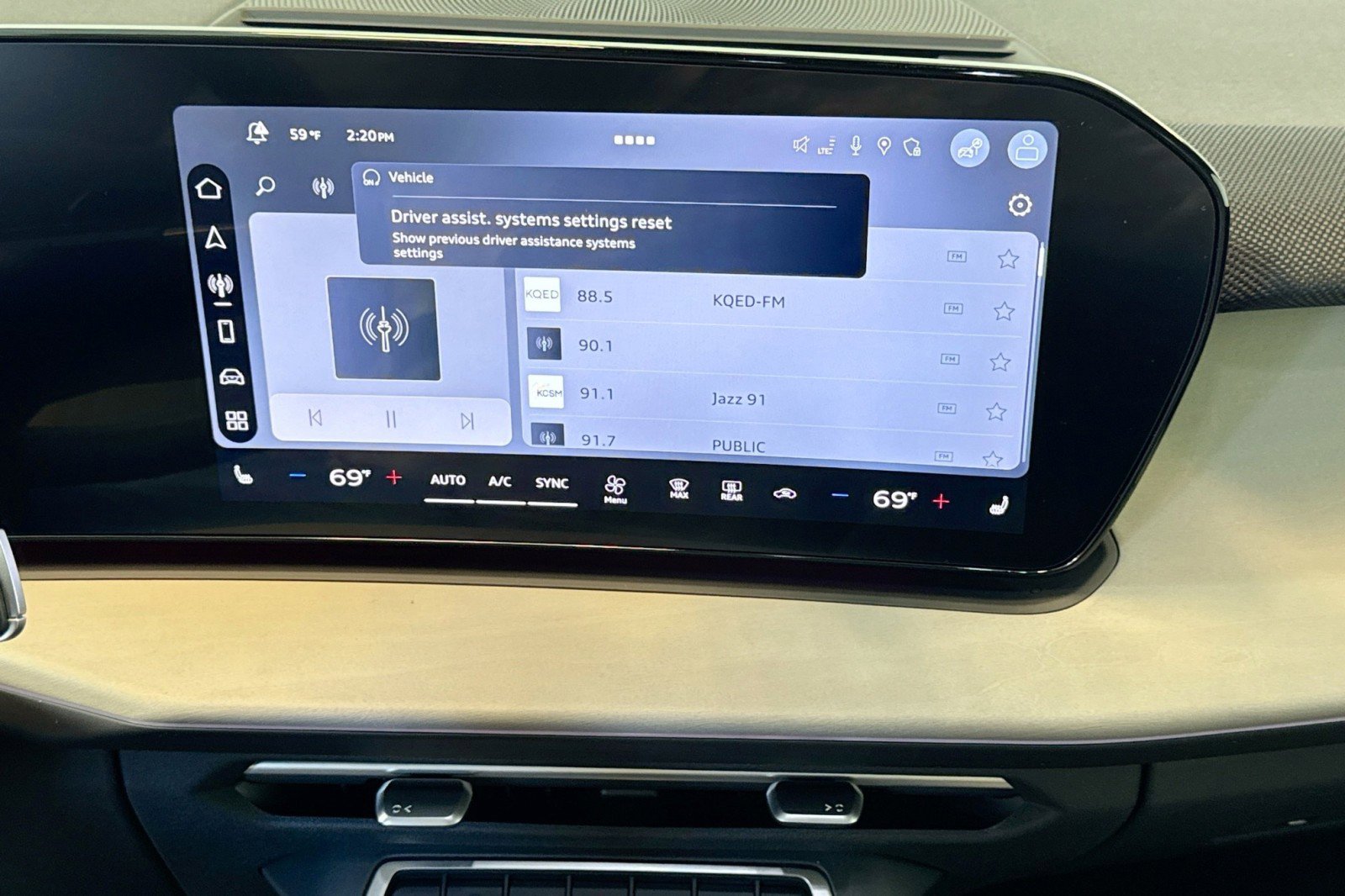 New 2026 Audi Q3 quattro 2.0T image 14