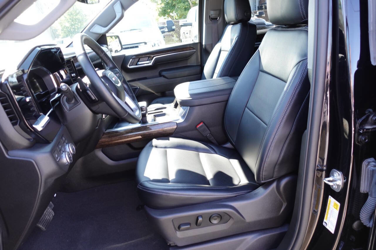 Used 2024 GMC Sierra 1500 Elevation image 15