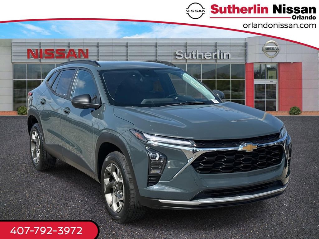 Used 2025 Chevrolet Trax LT w/ LT Convenience Package