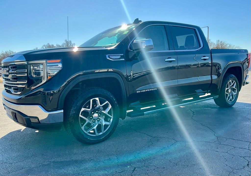 Used 2022 GMC Sierra 1500 SLT image 6