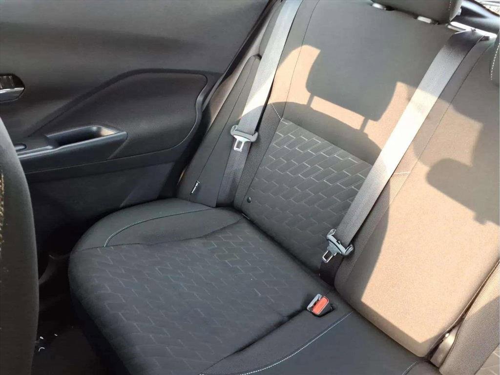 Used 2024 Nissan Kicks SV w/ Exterior Package image 17