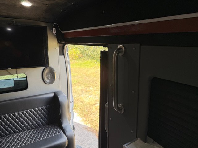 Used 2023 Ford E-Transit 148 High Roof Extended w/ Load Area Protection Package image 24