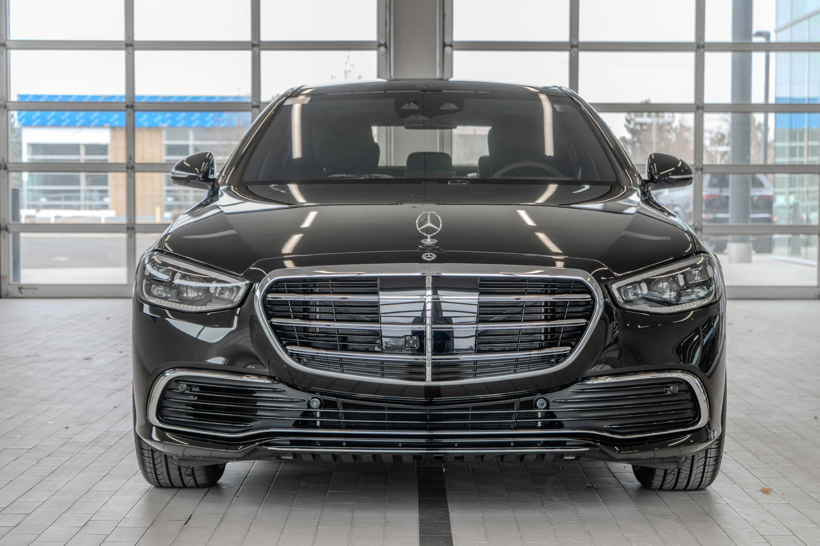 New 2025 Mercedes-Benz S 580 4MATIC Sedan image 11