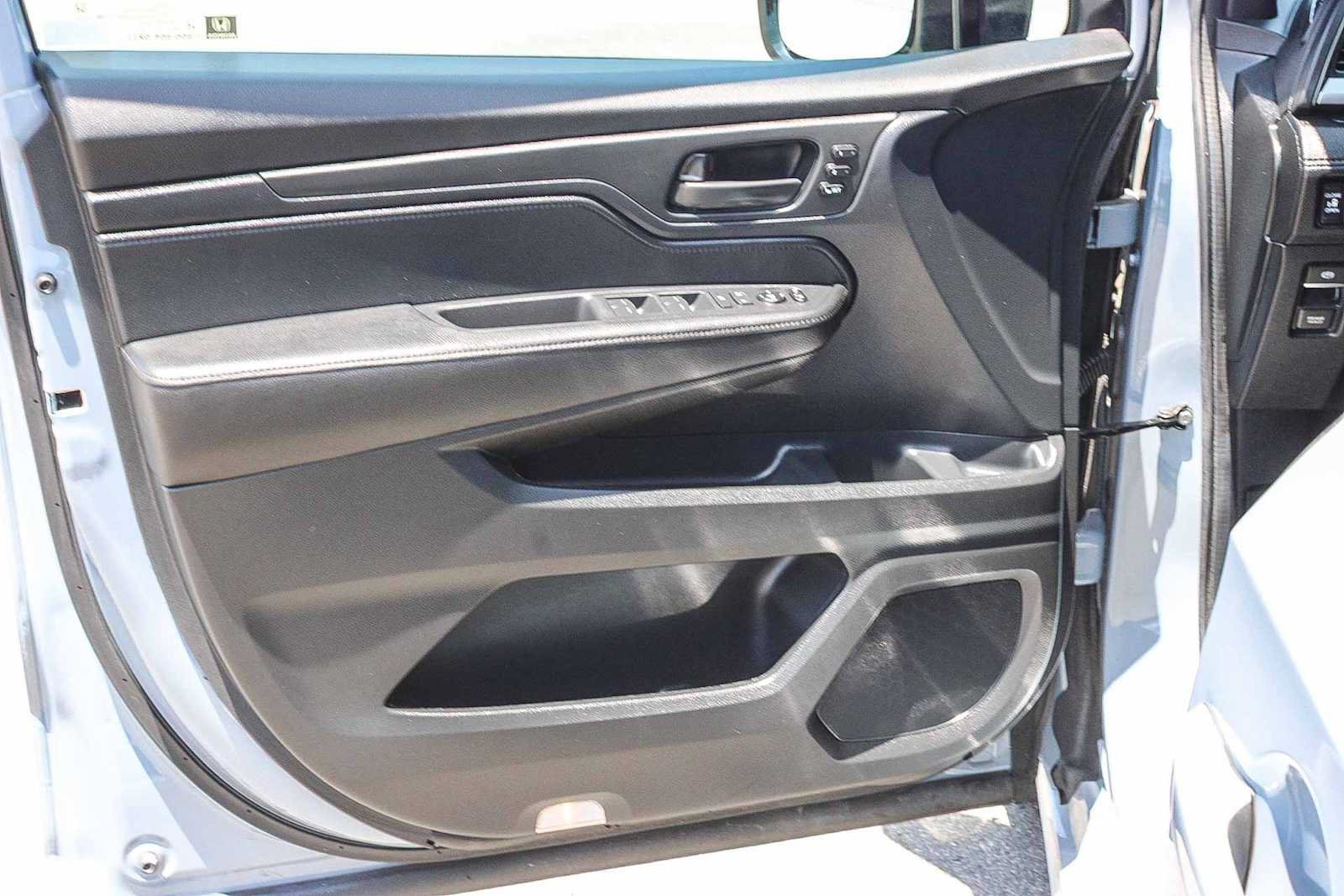 Used 2024 Honda Odyssey Sport image 22