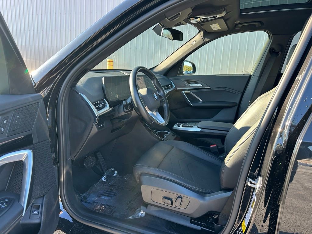 Used 2023 BMW X1 xDrive28i w/ Convenience Package image 15