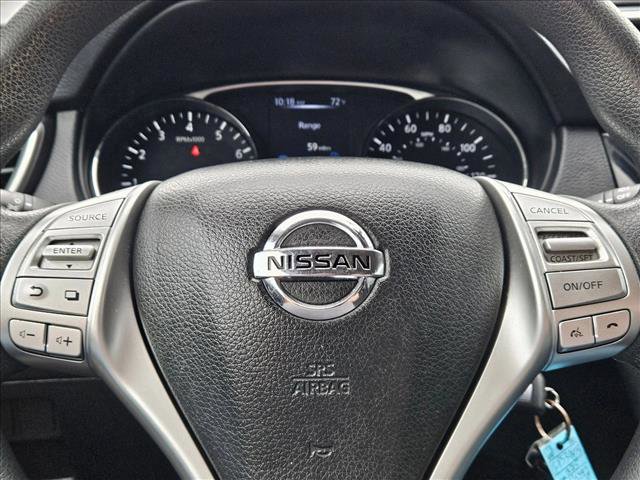 Used 2015 Nissan Rogue S FWD image 11