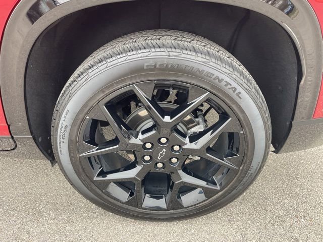 Certified 2025 Chevrolet Traverse RS w/ LPO, Floor Liner Package AWD/4WD image 33