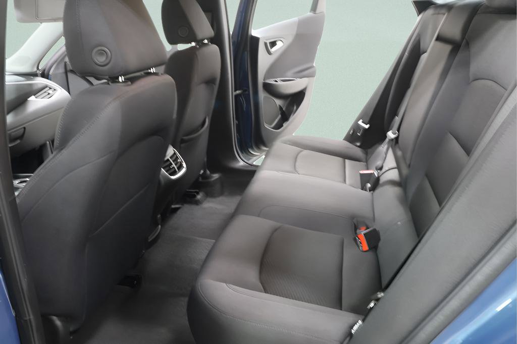 Used 2025 Chevrolet Malibu LT image 25