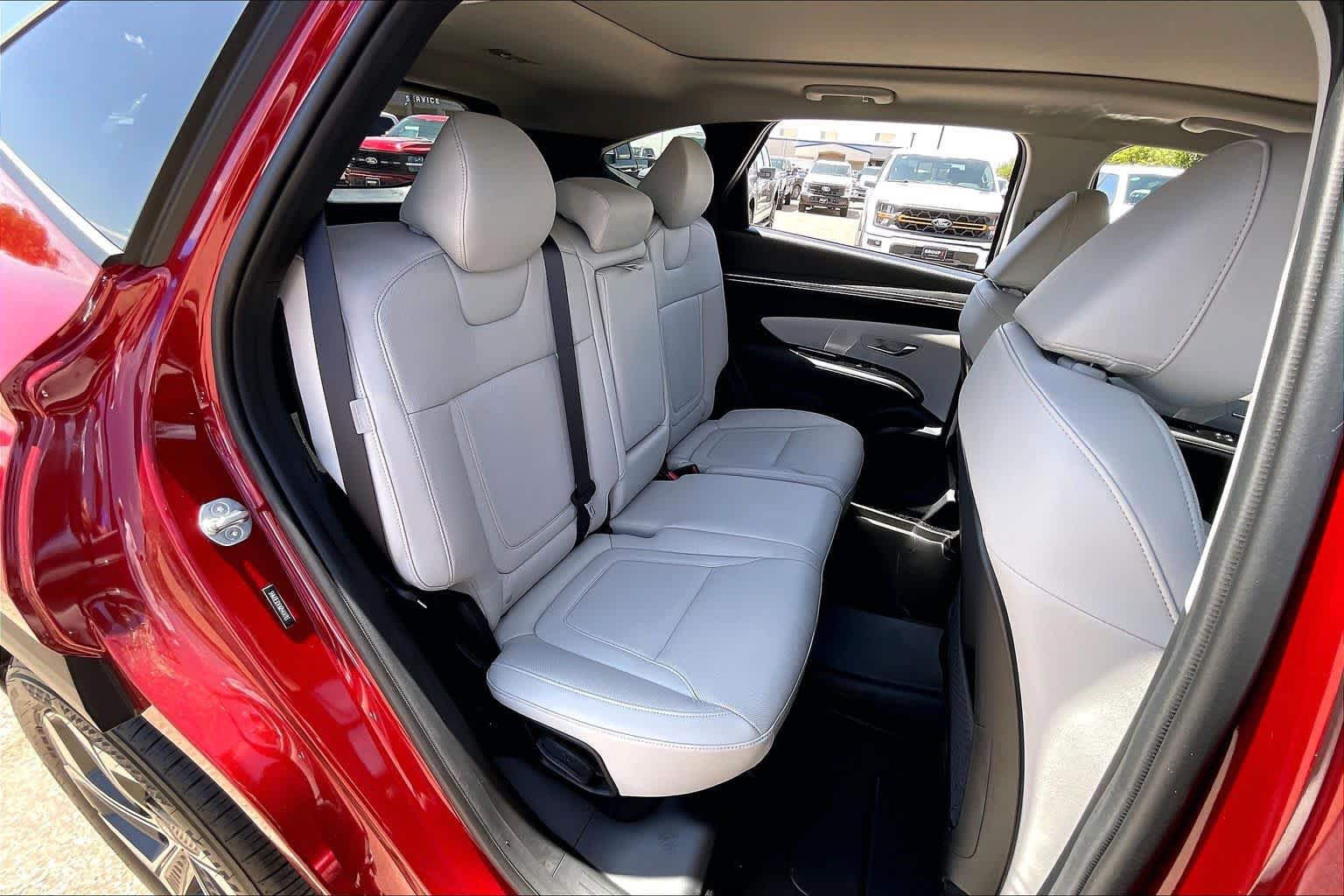 Used 2024 Hyundai Tucson Limited FWD image 20