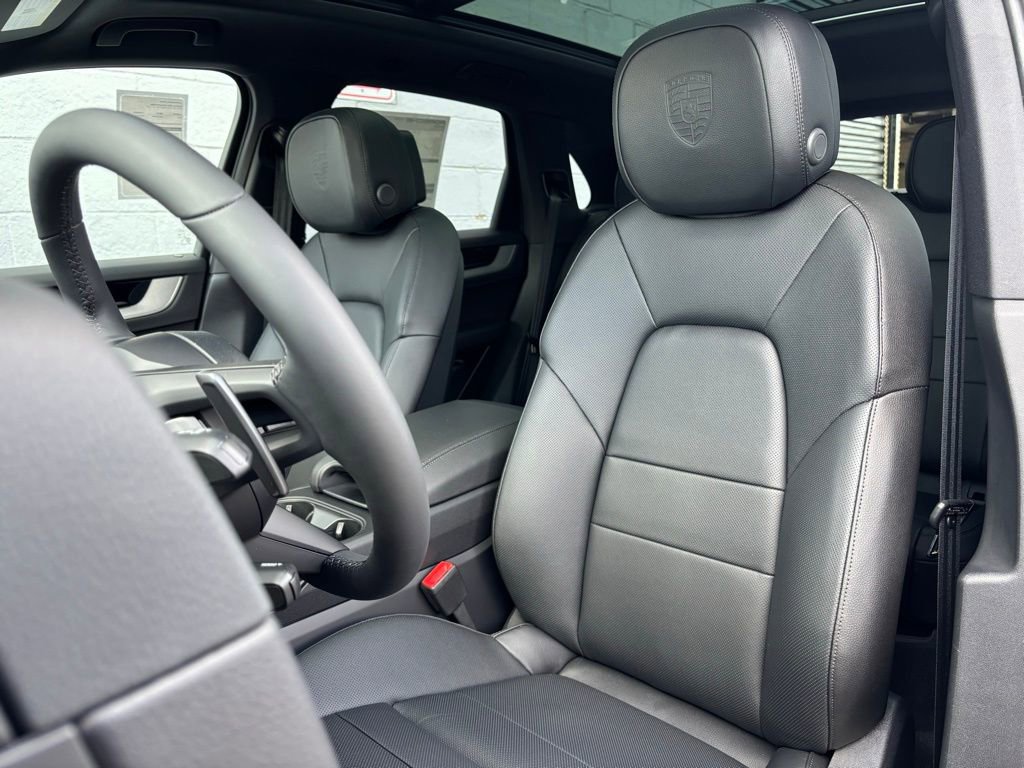 New 2026 Porsche Cayenne image 5