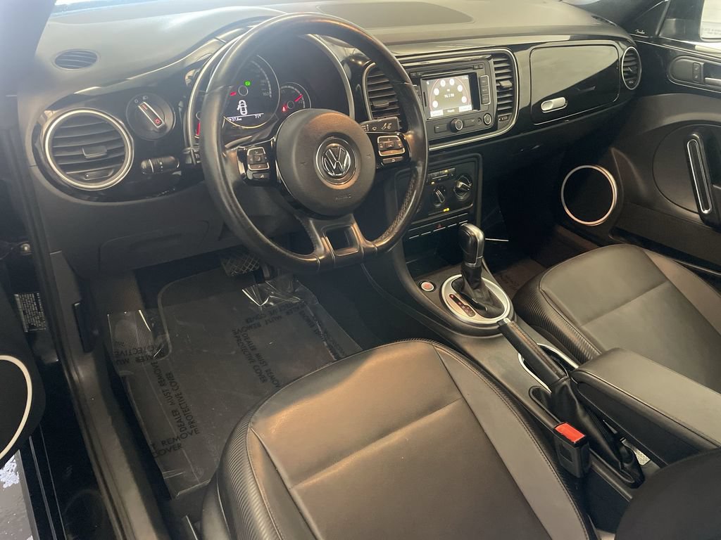 Used 2015 Volkswagen Beetle 1.8T FWD image 4