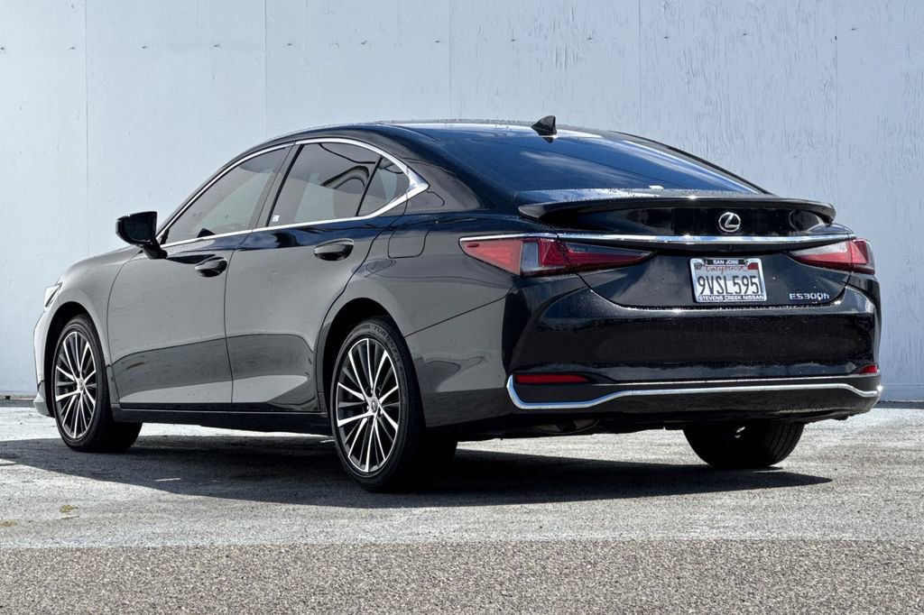 Used 2024 Lexus ES 300h w/ Premium Package FWD image 5