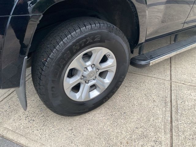 Used 2015 Toyota 4Runner SR5 image 12