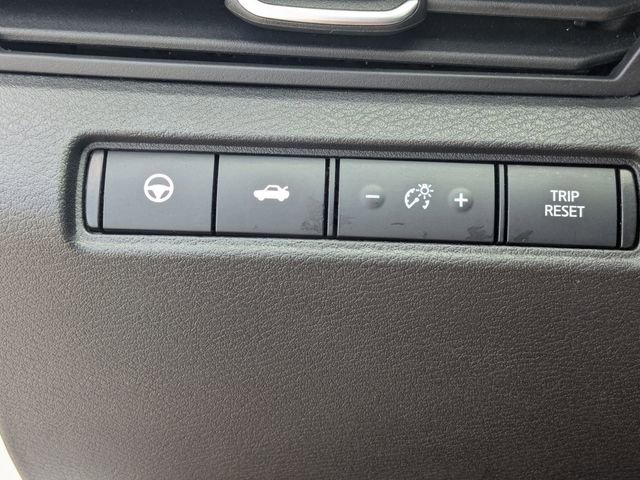 Used 2024 Nissan Altima 2.0 SR FWD image 16