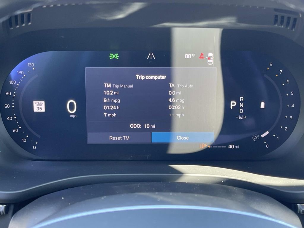 New 2026 Volvo XC60 B5 Plus w/ Climate Package image 34