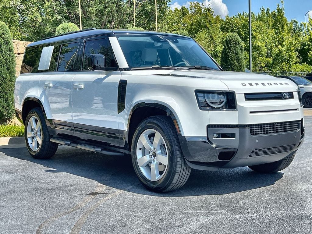 New 2026 Land Rover Defender 130 X-Dynamic SE AWD/4WD image 7