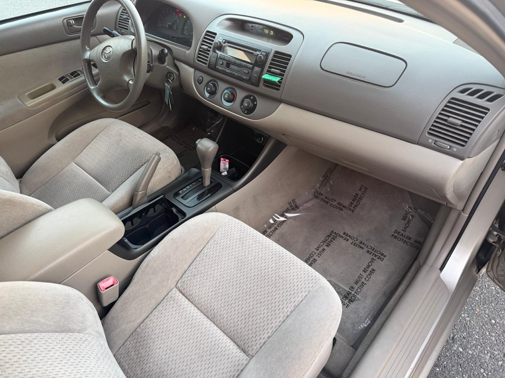 Used 2004 Toyota Camry FWD image 26