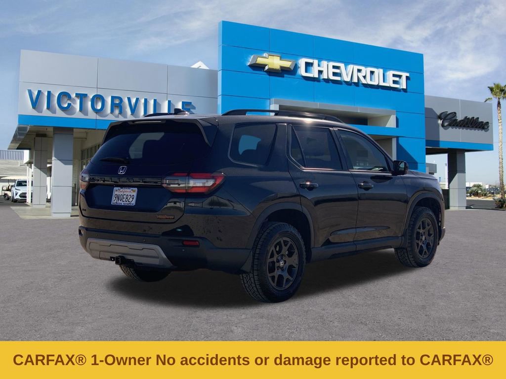 Used 2025 Honda Pilot TrailSport image 4