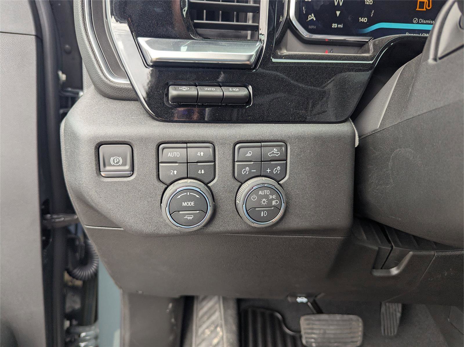 New 2026 Chevrolet Silverado 2500 LTZ w/ LTZ Plus Package image 30