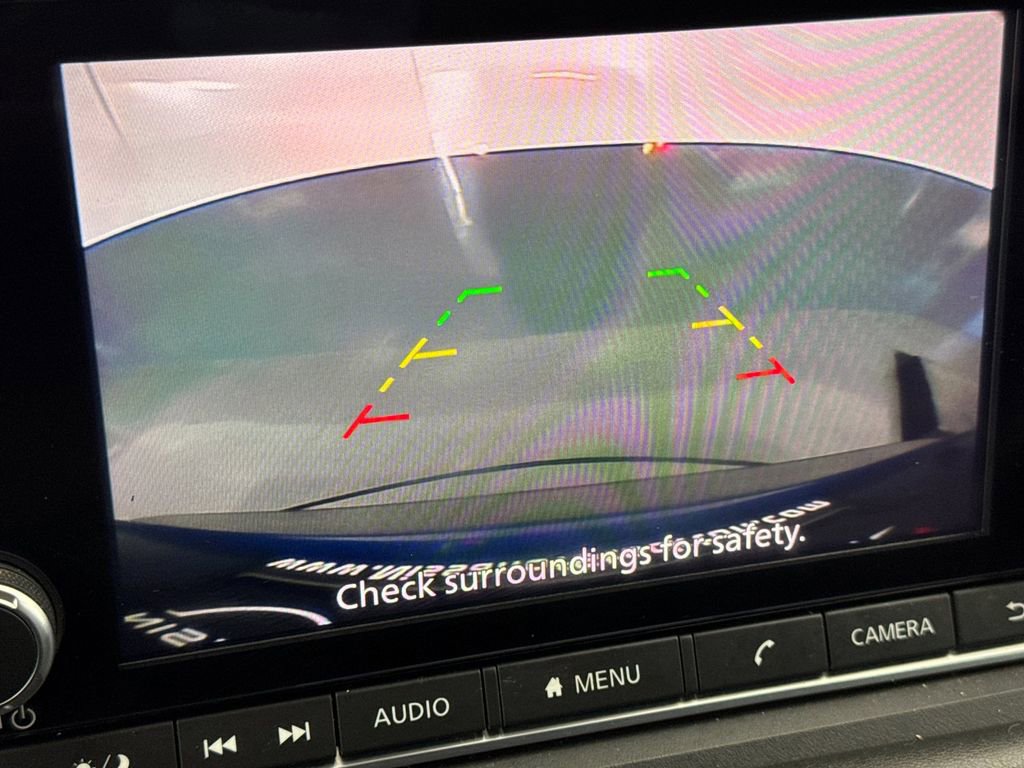 Used 2023 Nissan Rogue SV image 18