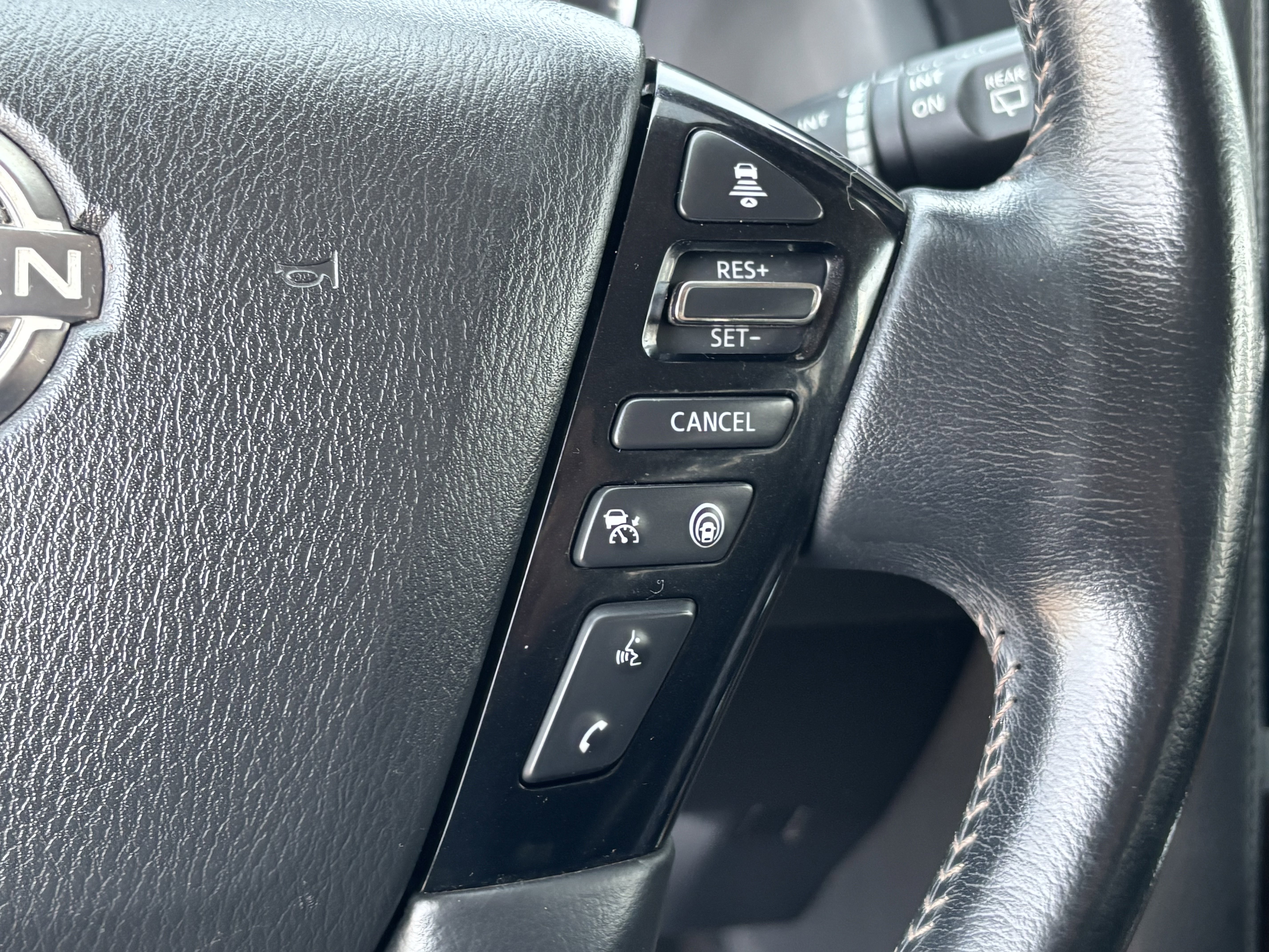 Used 2021 Nissan Armada SL w/ Captain's Chairs Package RWD image 32