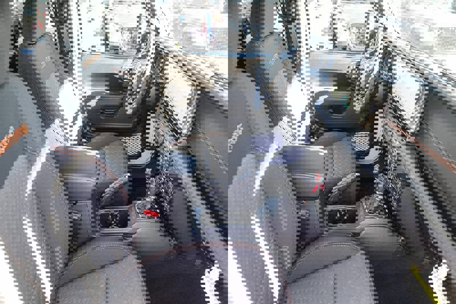 New 2026 Jeep Gladiator Mojave image 17