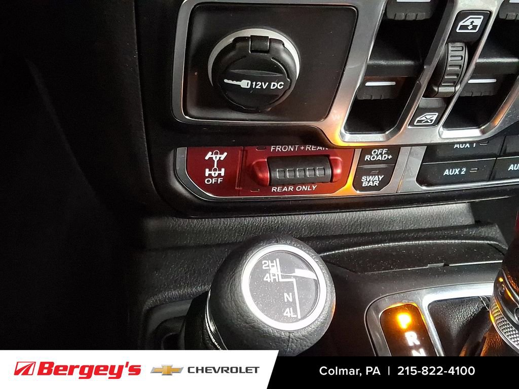 Used 2025 Jeep Wrangler Unlimited Rubicon AWD/4WD image 25