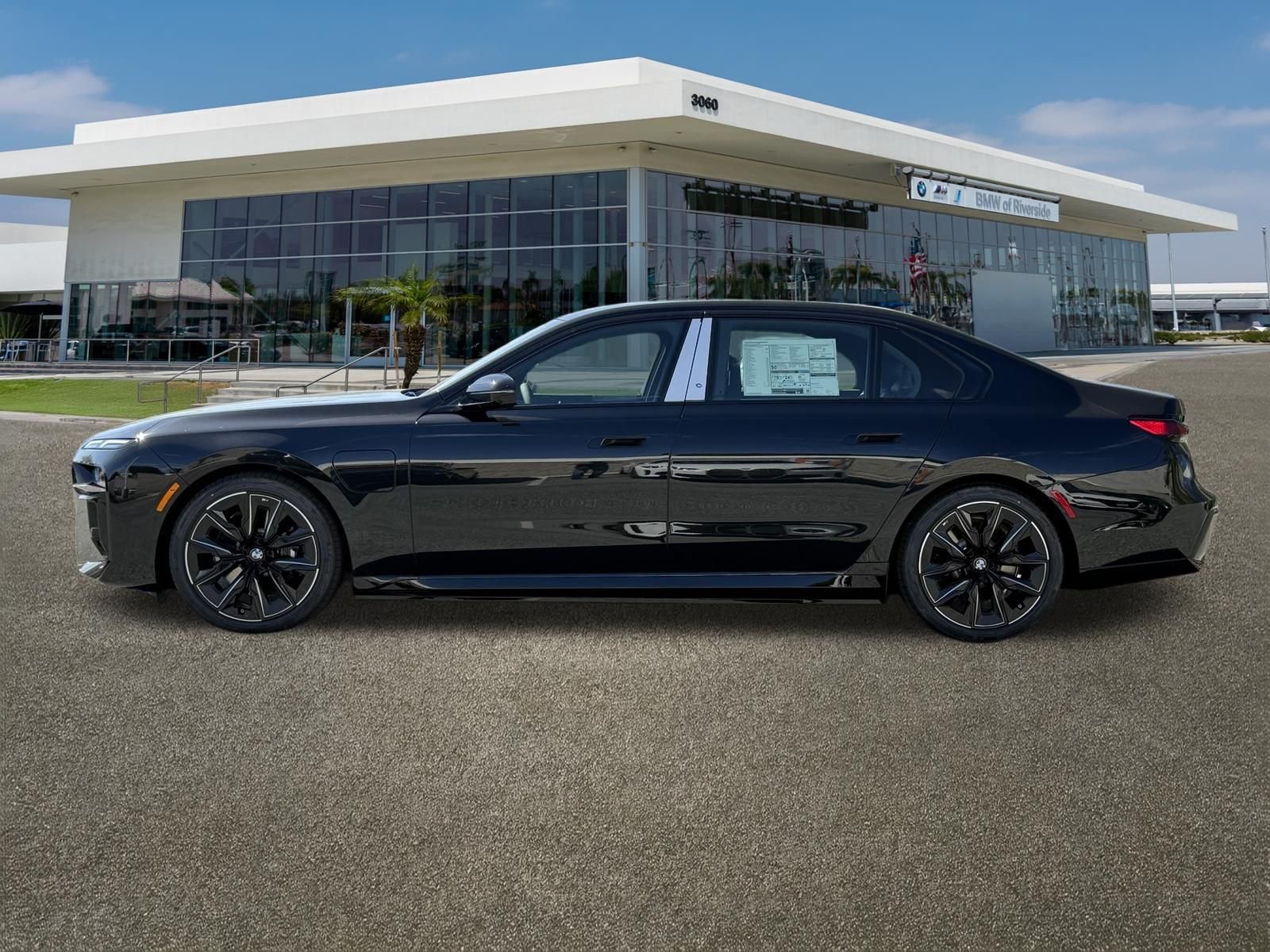 New 2026 BMW 750e xDrive w/ Premium Package AWD/4WD image 6