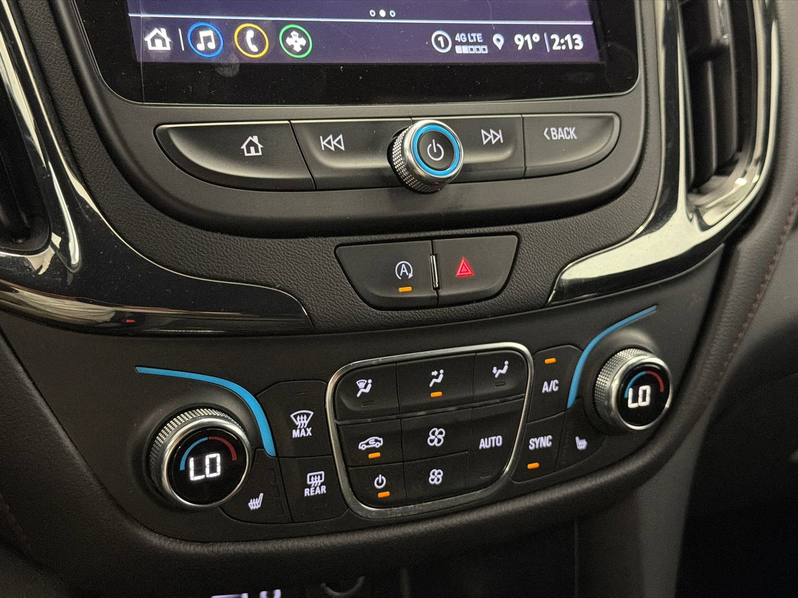 Used 2023 Chevrolet Equinox RS FWD image 28