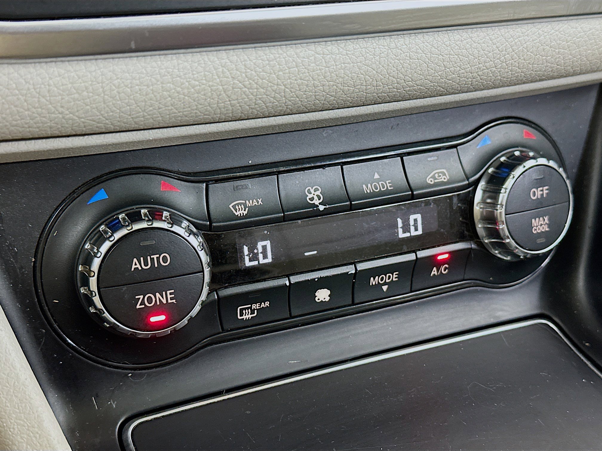 Used 2018 Mercedes-Benz CLA 250 image 24