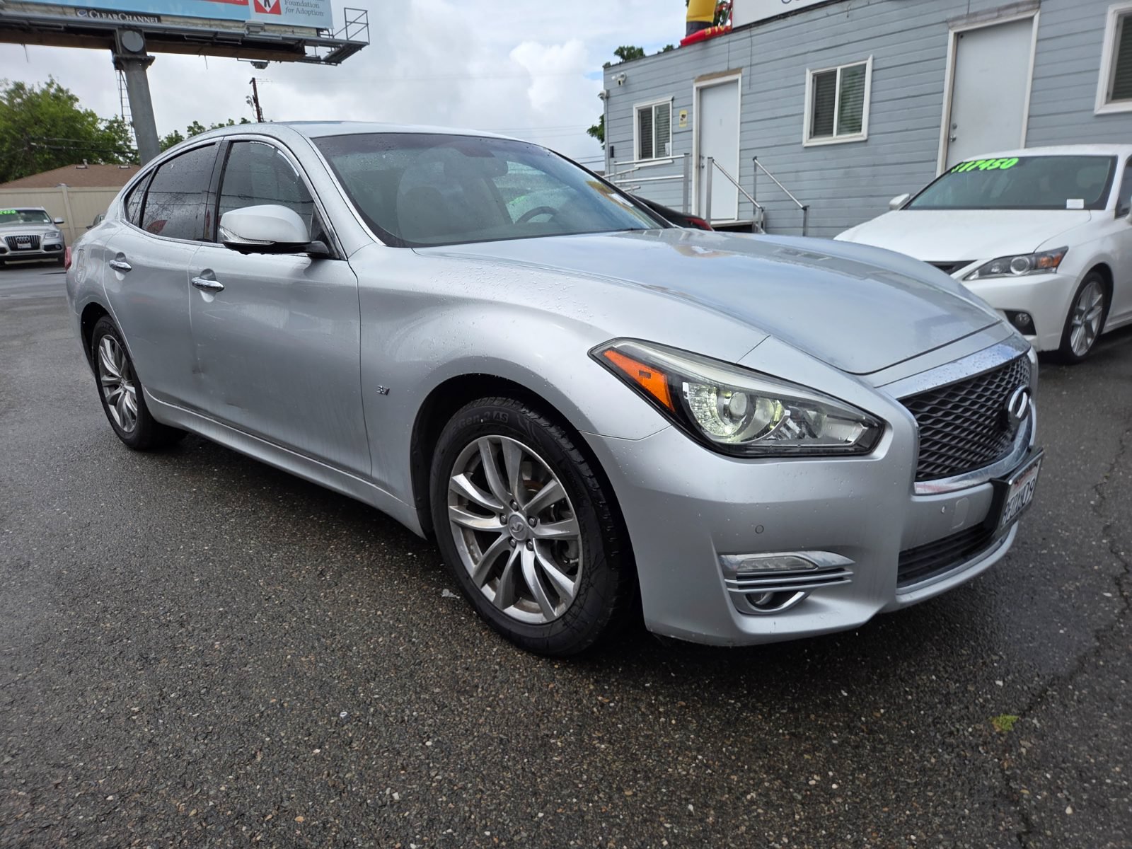 Used 2016 INFINITI Q70 3.7 RWD image 5