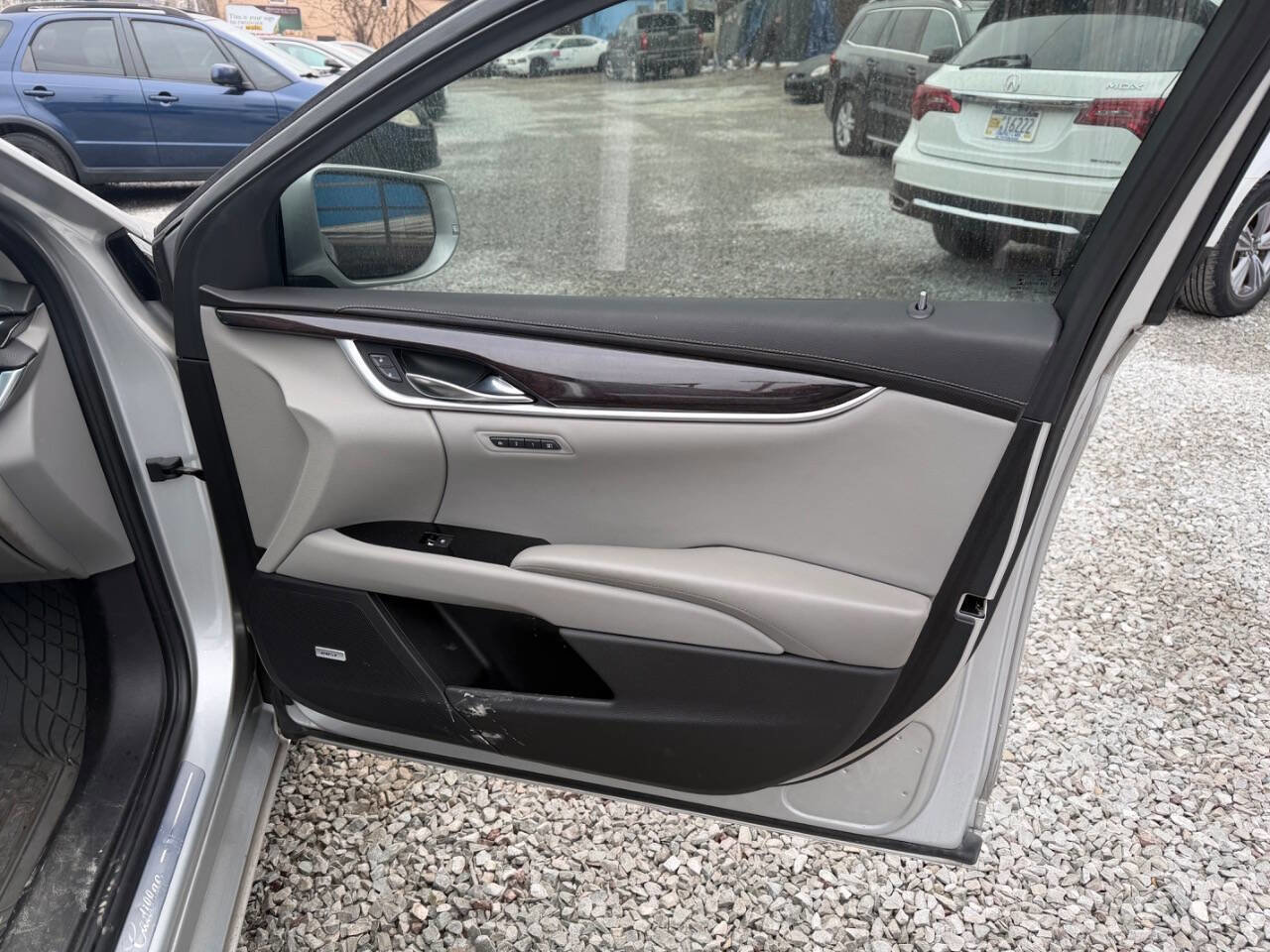 Used 2016 Cadillac XTS Luxury image 14