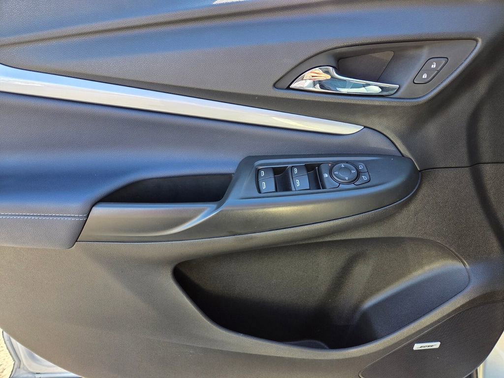 Used 2022 Chevrolet Bolt EUV Premier w/ Sun & Sound Package FWD image 24