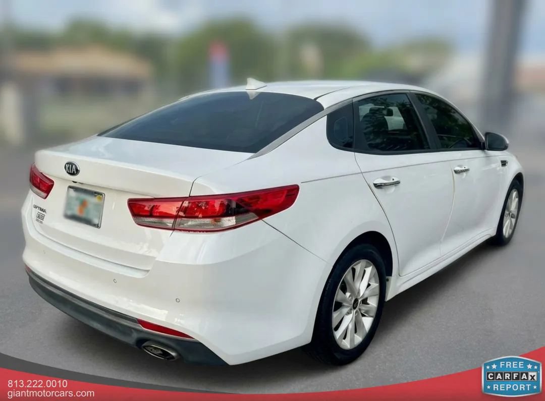 Used 2018 Kia Optima LX w/ 17" Alloy Wheels Package FWD image 5