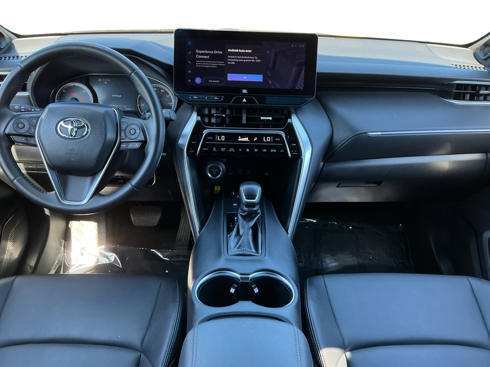 Used 2024 Toyota Venza XLE AWD/4WD image 11