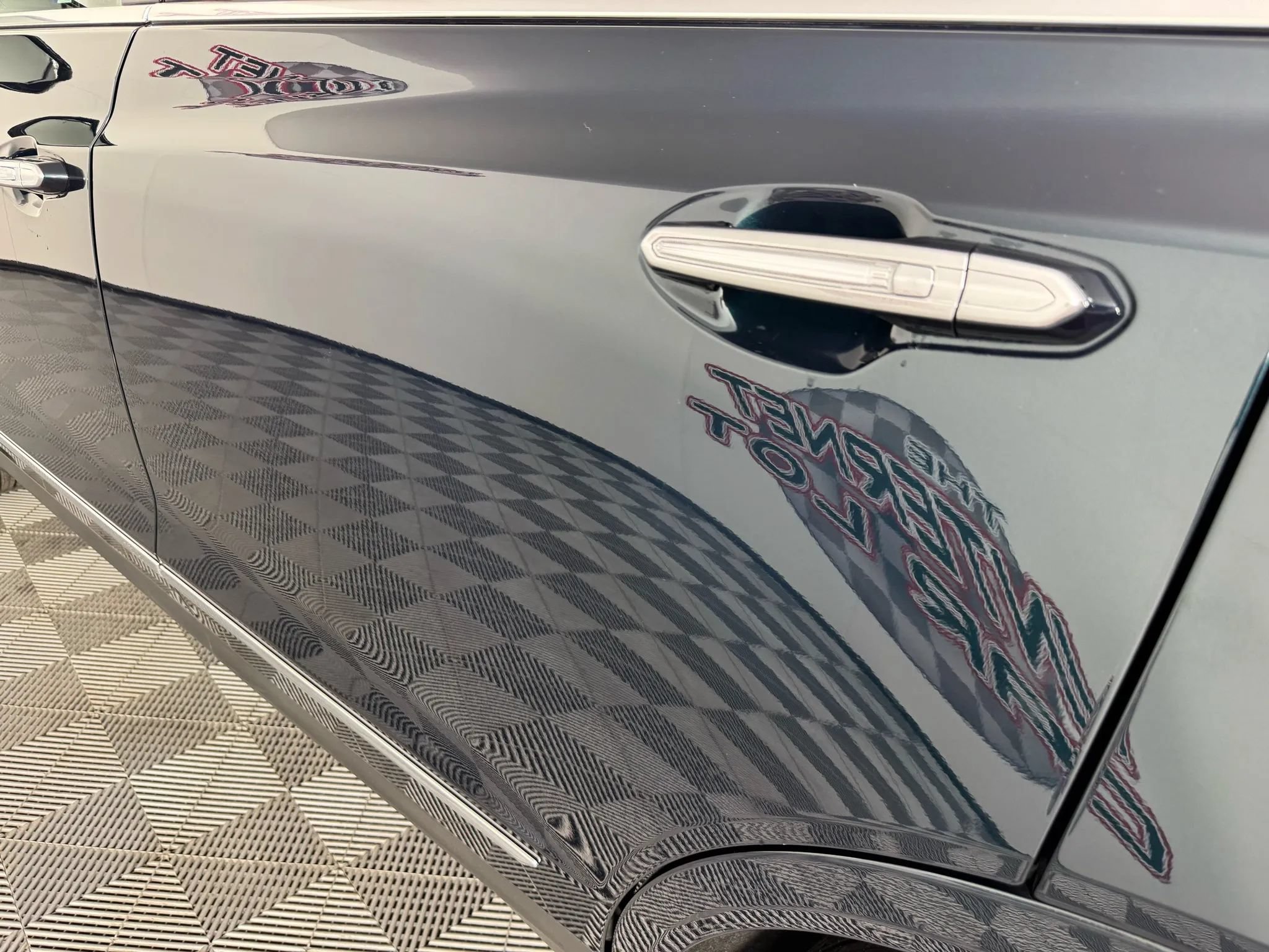 Used 2024 Cadillac XT5 Premium Luxury w/ LPO, Floor Liner Package AWD/4WD image 27