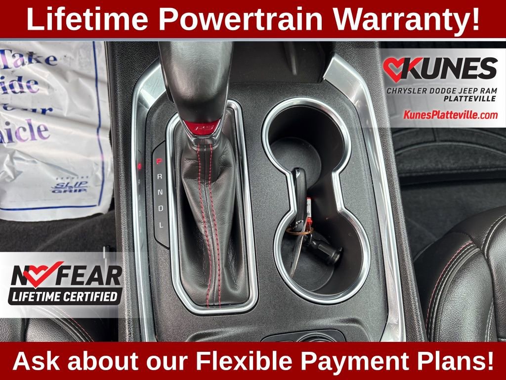 Used 2023 Chevrolet Traverse RS image 28