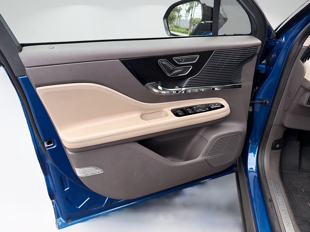 Used 2020 Lincoln Corsair AWD image 20