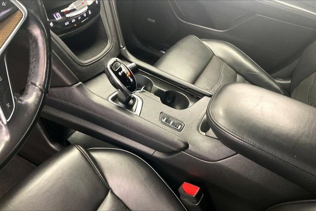 Used 2019 Cadillac XT5 Platinum AWD/4WD image 16