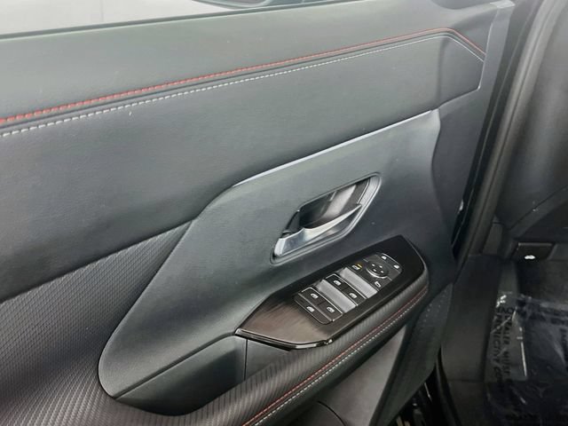 Used 2026 Nissan Kicks SR w/ Cold Weather Package FWD image 14