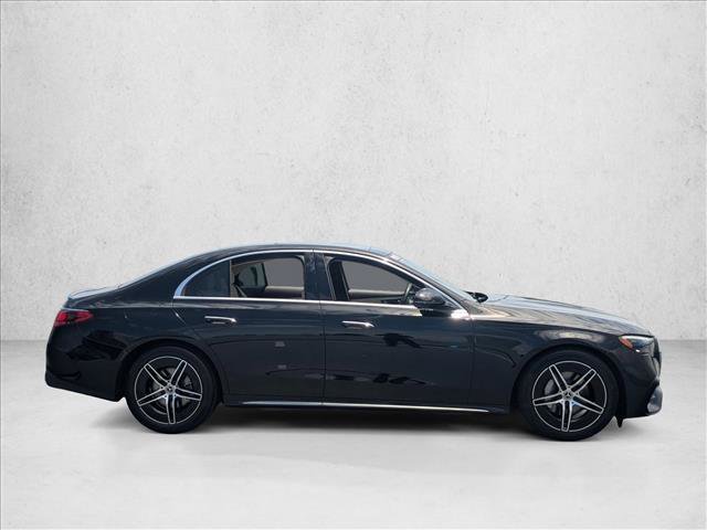 Used 2026 Mercedes-Benz E 350 4MATIC Sedan image 4