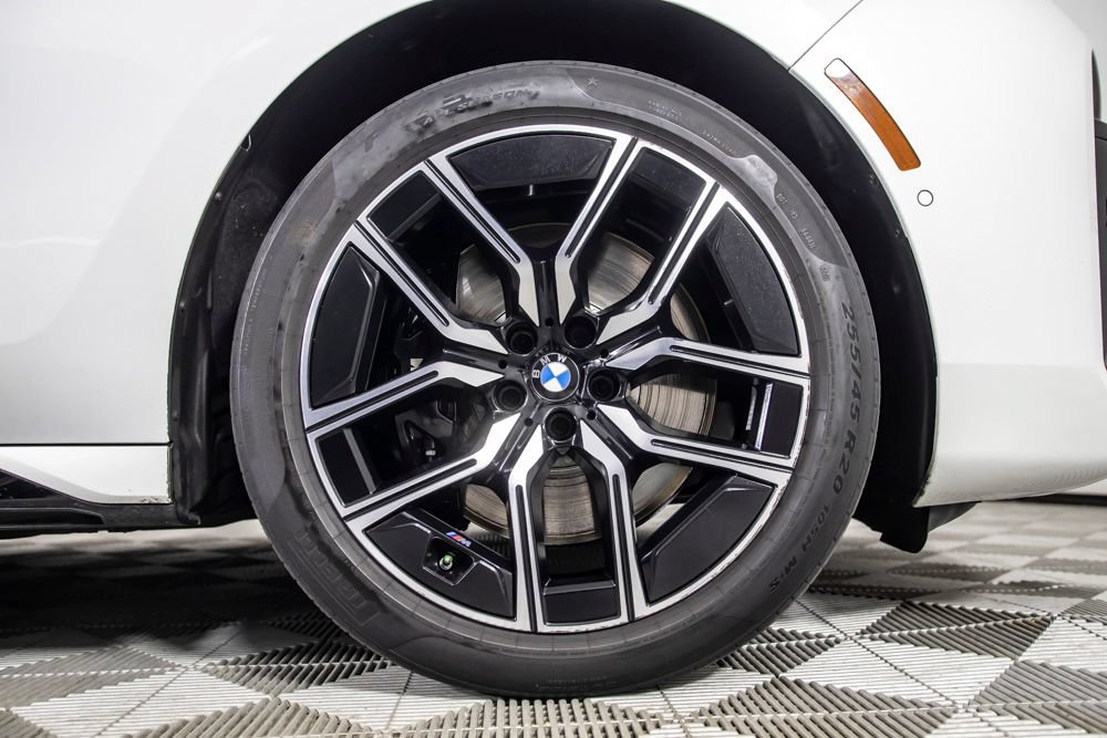 Used 2023 BMW 740i RWD image 40