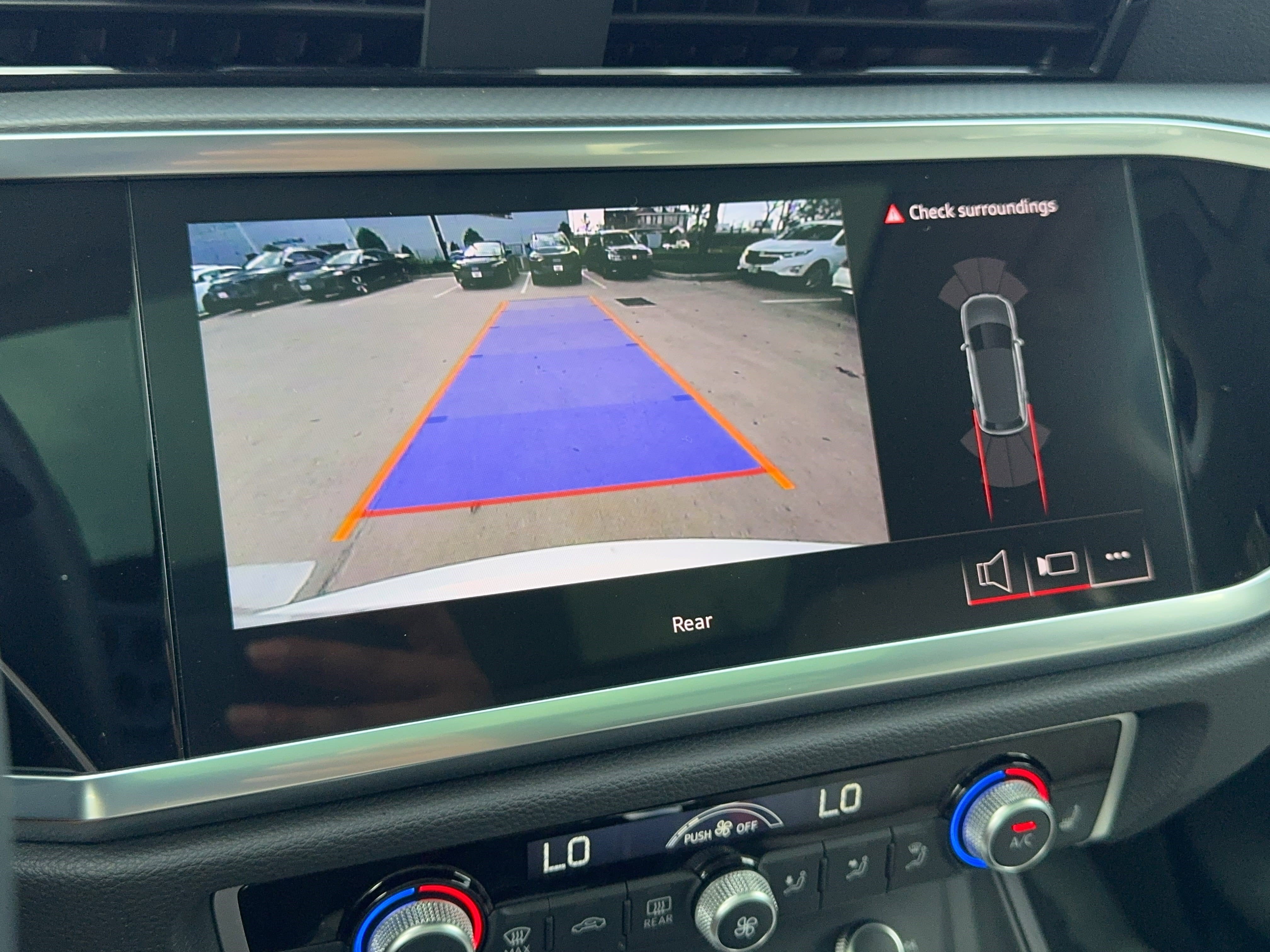 Used 2025 Audi Q3 2.0T Premium w/ Convenience Package AWD/4WD image 24