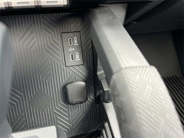 Used 2025 Toyota Tacoma TRD Off-Road image 36
