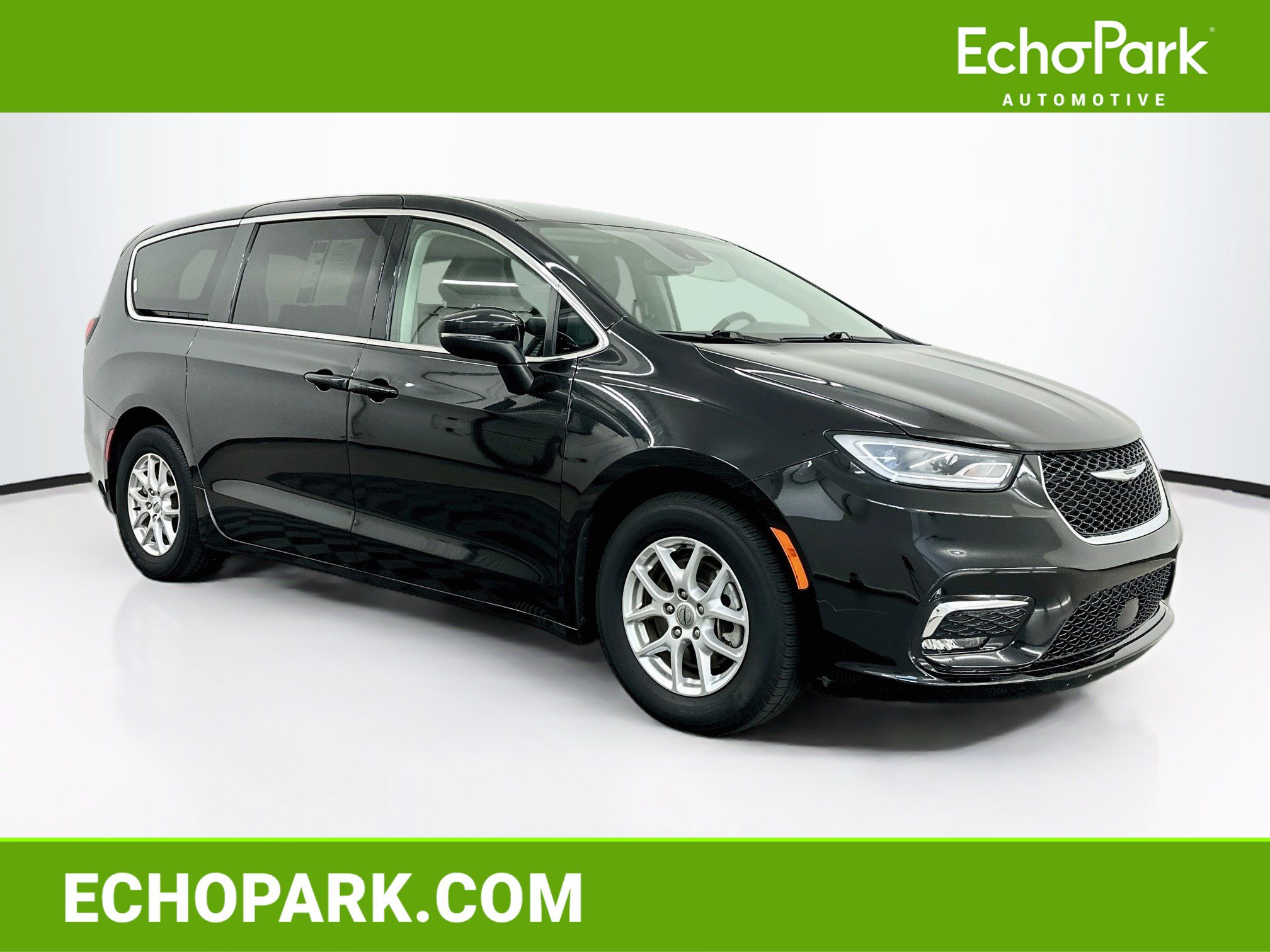 Used 2023 Chrysler Pacifica Touring-L