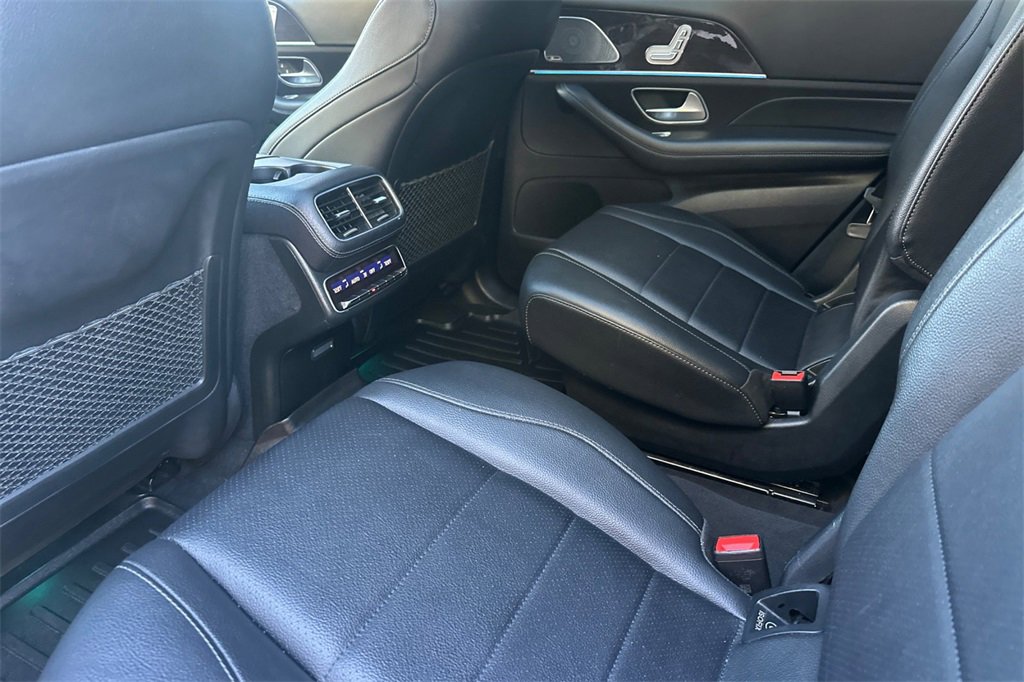 Used 2022 Mercedes-Benz GLS 450 4MATIC image 12