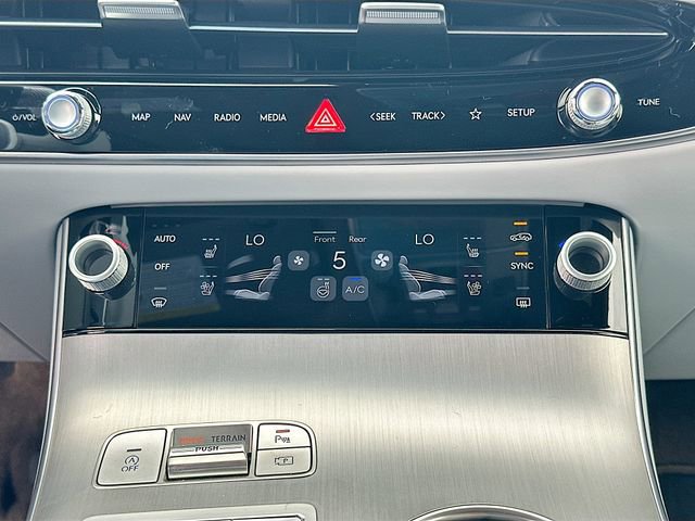 Certified 2026 Genesis GV70 2.5T Advanced image 14