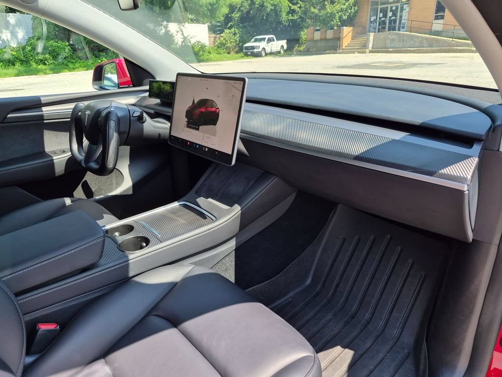 Used 2024 Tesla Model Y Performance AWD/4WD image 28